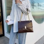 Fe Hasp Handbag Retro Solid Leather Crossbody Bag Ca Square Chain Truns Exquisite Ng Bag