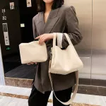 Portable Large Capacity Oulder Satchel Ca Women Solid Pu Leather Mesger Bag Street Travel Handbags Posite Se