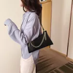 B Women's Bag Autumn And Winter New French Niche Wern Style Crocodile Pattern Retro Oulder Underarm Bag