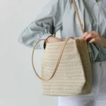 Womens Straw Beach Mesger Handbag Elnt Lady Oulder Bag Hawaii Totes