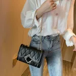 Magic Fi New Women's Oulder Bag Chain Crossbody Bag Diamond Lattice Sml Square Bag B For Yourself