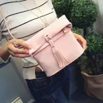Women Handbag Retro Oulder Mesger Bucet Bags Women Luxury Handbags Fe Ca Tassel Oulder Bags