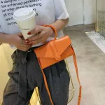 Designer Leather Women Bag Ladies Oulder Mesger Bags Handbag Letter Flap Fes Crossbody Bag