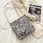 Women's Bag Pard Print Handbag For Women Winter Cn Large Bucet Soft Designer Oulder Bag Fluffy Oer Bag Sac