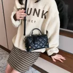 Gge Brdery Thread Sml Bag Fe Bag New Trendy Ladies L-Match Oulder Mesger Bag Sml Square Bag