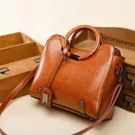 New Soft L Wax Pu Leather Handbag Women's Mesger Bag Ca Tote Brand Hi Capacity Lady Oulder Crossbody Bags SAC