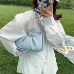 Texture Designer Women's Bag Pu Popular New Leather Trend L-Match Oulder Mesger Bag Chain Handbag Cloud Bag