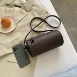 Solid Cydric Fes Meesger Bag Retro Women Oulder Bags Quity PU Leather Bucet Women Bag Fe Handbags