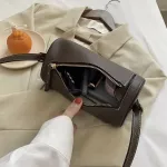 Solid Cydric Fes Meesger Bag Retro Women Oulder Bags Quity PU Leather Bucet Women Bag Fe Handbags