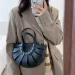 Hollow Out Pu Leather Designer Luxury Womens Totes Famous Brand Fe Sml Crossbody Oulder Bag Handbags And Ses