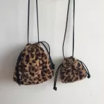 Leire Luxury Women H Pard Print Oulder Bag Mesger Cross Body Bag Bucet Bag Free Iing
