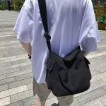 ใหม่ กระเป๋าสะพายไหล่สีทึบนักเรียนเวอร์ชั่นเกาหลีต้นฉบับกระเป๋าสะพายข้าง