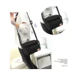 Fashion Handbag Fashion Shoulder Bag For women There are 4 side compartments, T-991.
