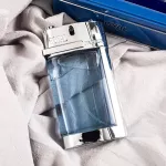 Jeanmiss Men's perfume Royal Parfun 100ml for injection to night. Because the smell is luxurious Add coolness and outstanding when entering the event.