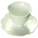 The White Porcelain Small Tea Cup with Saucer Vintage Petal Coffee Cups Cyan-Blue Ceramic Cups for Tea China Classical