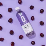 Waterwater concept, vitamin 0 calories, grapes, 500ml