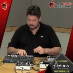 [Bangkok & Metropolitan Lady to send Grab Urgent] Synthuria Arturia MicroBrute Black [free free gift] [with check QC] [100%authentic] [Free delivery] [Insurance from the center] Red turtle