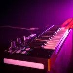 Arturia® Keystep Black Edition Midi Controller, a hint keyboard, 32 -key controller, AFORTOUCH system has ARPEGGIATO mode.