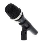 AKG® D5 CS Professional Dynamic Microphone Mike Dynamic Cardioid Sound 20Hz - 17KHz has an open/closing switch.