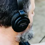 Zoom® ZHP-1 Closed-Back headphones are neutral. Clear, clear in all districts, Driver 40 mm + free jack head ** 1 year center insurance **