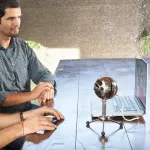 Blue Microphones® Snowball Studio-Quality USB Microphone, USB microphone with legs for Live, cases, meeting + banks