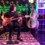 Zoom B6 Bass Multi Effects Multi-Effect, Guardian, Hi-END, touch screen, with a built-in Di Box in the computer + free Adapter & Guitar Lab ** Insurance