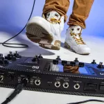 Zoom B6 Bass Multi Effects Multi-Effect, Guardian, Hi-END, touch screen, with a built-in Di Box in the computer + free Adapter & Guitar Lab ** Insurance