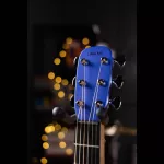 Lava Me 3 36 "with Space Bag. 36 inch electric guitar. Travel Guitar has a touch screen. Connect the app via Bluetooth + free Space Bag & Lava + App & US charging cable