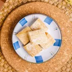 The tin shot box of Kong Kong to L 170G Pornthip Phuket