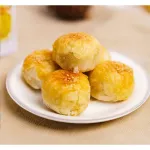 Candy sweets, salted eggs, thin, crispy flour - Pornthip Phuket