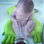 Minene Bath Buddy เบาะรองอาบน้ำเด็กแรกเกิด - กบเขียว