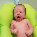 Minene Bath Buddy เบาะรองอาบน้ำเด็กแรกเกิด - กบเขียว