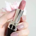 The new matte lipstick, pink, pink, and then make the lips pink. Waterproof lipstick, long lasting, easy to carry, can be used in every festival to make the lips look healthy, sexy, sexy