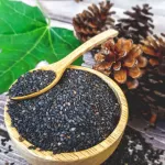 น้ำมันงาดำ บีบเย็น สกัดเย็น ขนาด240 Ml ราคา370 บาท ผลิตจากเมล็ดงาดำออร์แกนิค ตราสยามปราณา ใช้ทำอาหาร หรือบำรุงผมก็ได้