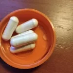 Natto is extracted from Japanese soybean beans, Nattokinase 2,000 FUS 90 Veggie Caps Doctor's Best®.