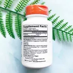 Natto is extracted from Japanese soybean beans, Nattokinase 2,000 FUS 90 Veggie Caps Doctor's Best®.