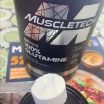Glutamine powder has no L-GLUTAMINUM 100% GLUTAMINE UNFLAVORED 300 G Muscletech®.
