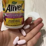 วิตามินรวม สำหรับผู้หญิง วัย 50 ปีขึ้นไป Alive! Women's 50+ Complete Multivitamin 50 Tablets Nature's Way®