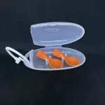 Spoon for feeding liquid food from the bag Continue to contain food Can be used with all models