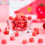 CUBBE Sybrow Berry Crispy Freeze Dried Strawberry Cube Snack | Net Weight 12G | 6M+