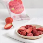 WEL-B Freeze-Dried Strawberry 14G Crispy Strawberry 14G. Welb Pack 6 sachets-Children's dessert snacks Free healthy desserts without oil