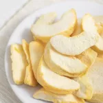 WEL-B Freeze-Dried Peach 30g. Peaches Crispy Valeba 30 grams-Snacks for children Free healthy desserts, no oil, do not use heat, easily digested, useful.