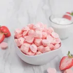 Wel -B Yogurt Melts Strawberry 25g. Strawberry flavor yogurt 25 grams - Children Healthy snacks are useful, with microbes helping to digest the neck.