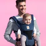 Ergobaby เป้อุ้มพร้อมเบาะรุ่น Hip Seat ผ้าระบายความร้อน Cool Air Mesh สี Raven EG08517