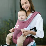 ErgoBaby เป้อุ้มพร้อมเบาะรุ่น Hip Seat ผ้าระบายความร้อน Cool Air Mesh สี Plum