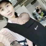 Ergobaby, the first birthplace, Embrace Heather Gray Egbcemagry