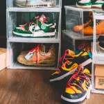 Clip Pac Sneaker Pac, 6 boxes, SIDE view, strong side, stacked in 2 colors.