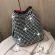 Women Hot Rhinone Bucet Bags Luxury Woman Bag Fe Oulder Dinner/party Handbags Ladies Oulder Mesger Bags